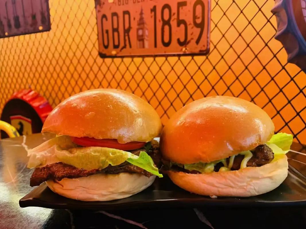 Secrets to Juicy Pork Chops: Mastering the Brining Process for Flavor